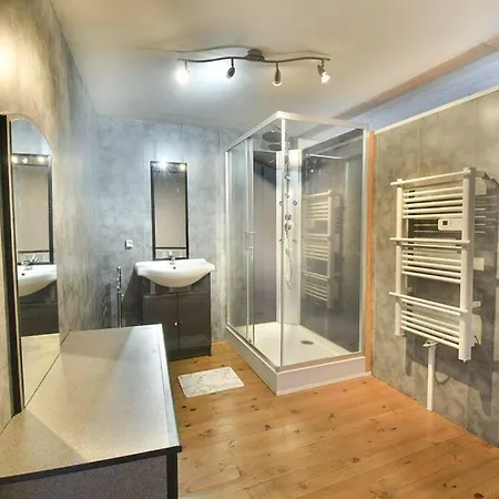 Maison De Village Saint-Meme-les-Carrieres