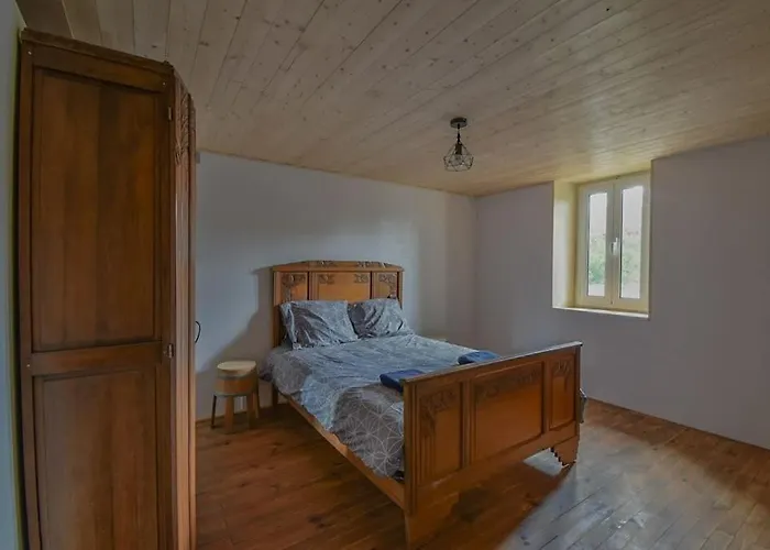 Maison De Village Ferienhaus