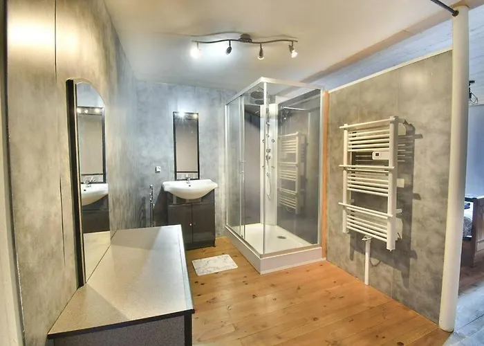 Maison De Village Saint-Meme-les-Carrieres